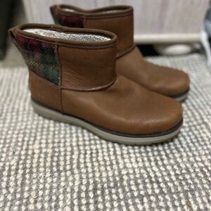 L.L.Bean Women's Mountain Lodge Ankle Boots Size 9